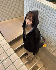 ルーズシルエットジップアップパーカー