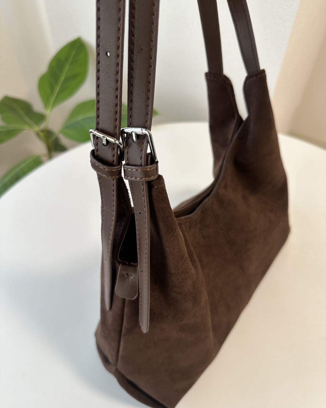 ダブルベルトスエードショルダーバッグ