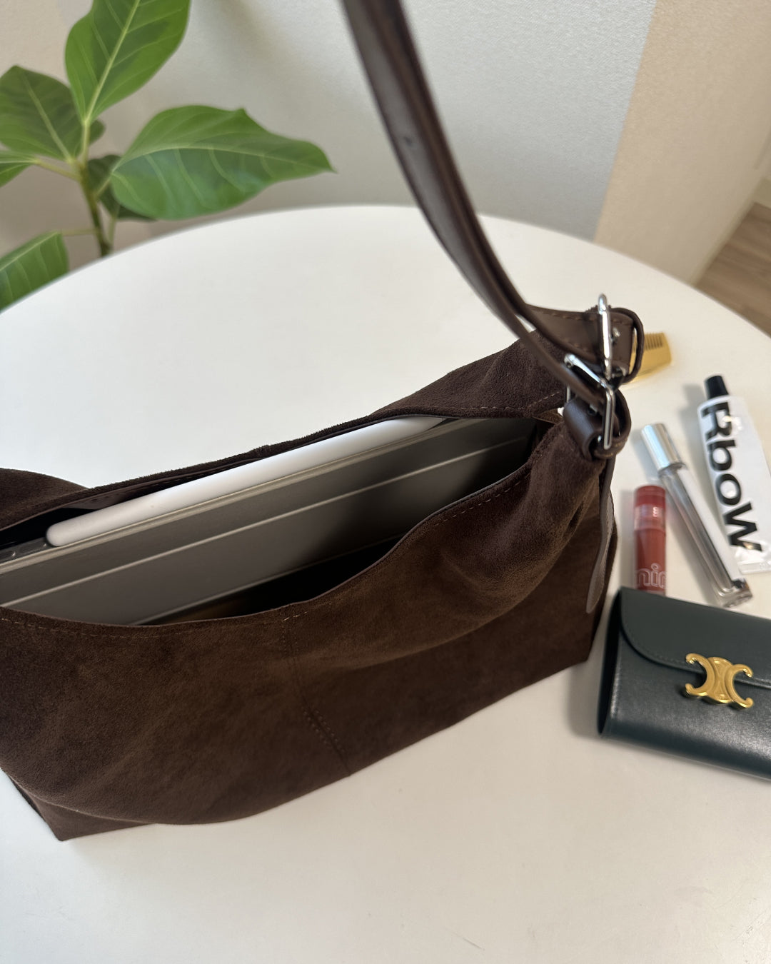 ダブルベルトスエードショルダーバッグ