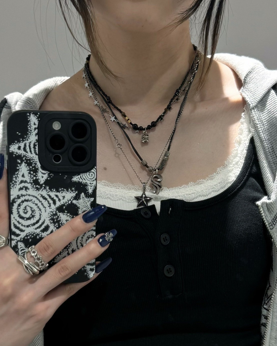 レトロビーズネックレス