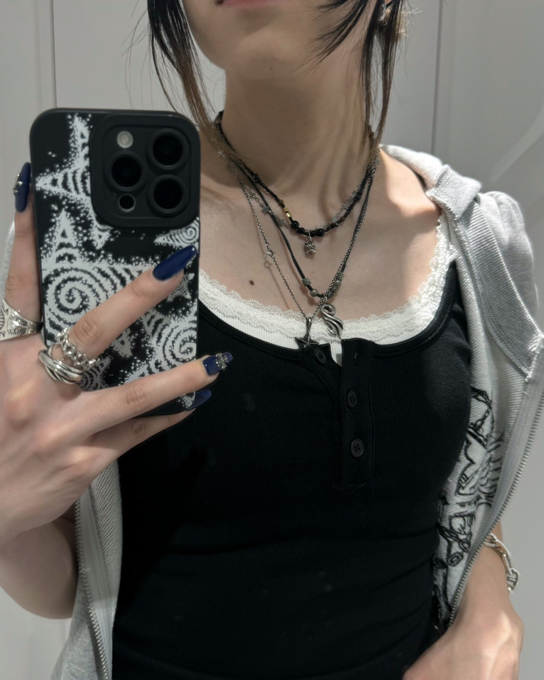 レトロビーズネックレス