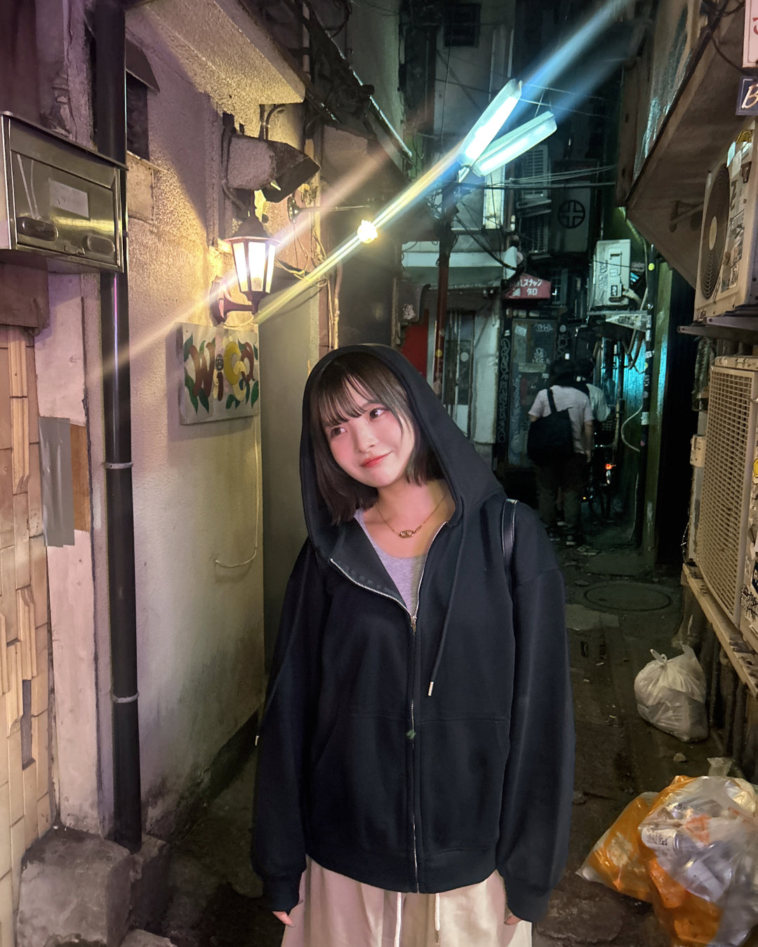 ルーズシルエットジップアップパーカー