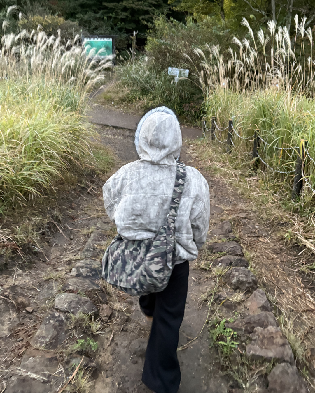 ウォッシュダメージファーフードジャケット