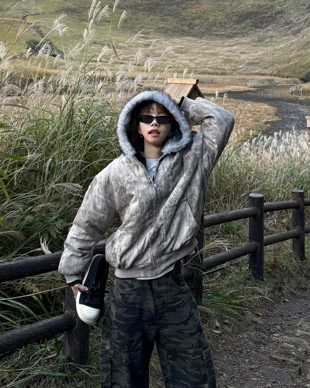 ウォッシュダメージファーフードジャケット